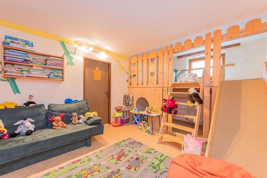 Hotel - Pension Oetzmooshof Sankt Johann im Pongau Exteriör bild